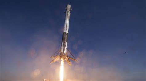 S­p­a­c­e­X­ ­u­ç­u­ş­ ­r­e­k­o­r­u­ ­k­ı­r­d­ı­